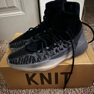 YEEZE BASKETBALL KNIT